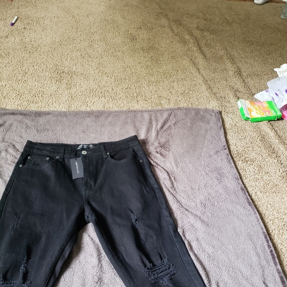 Serende Jeans - Picture 2 of 6